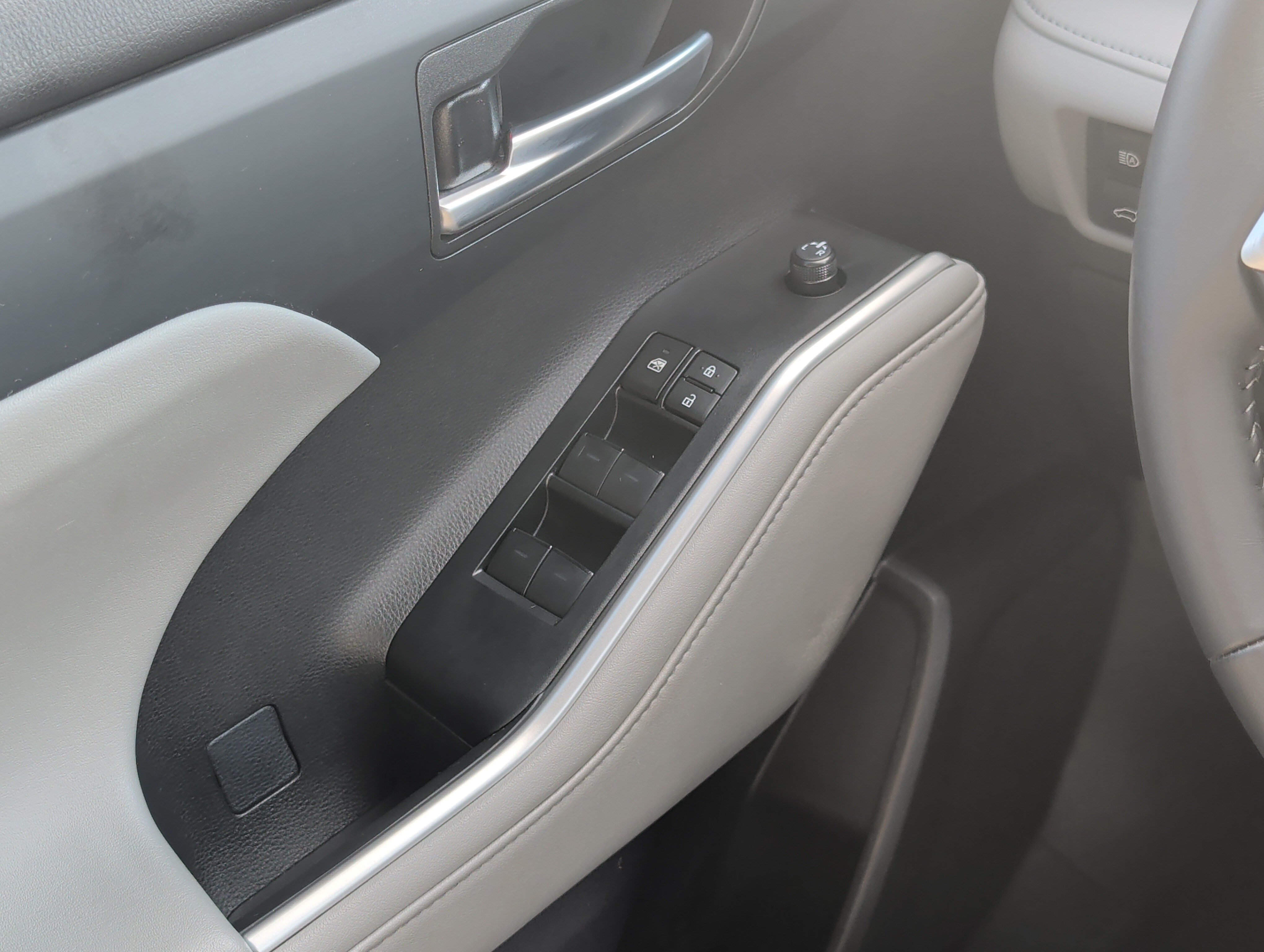 Certified 2026 Toyota Highlander XLE AWD/4WD image 19