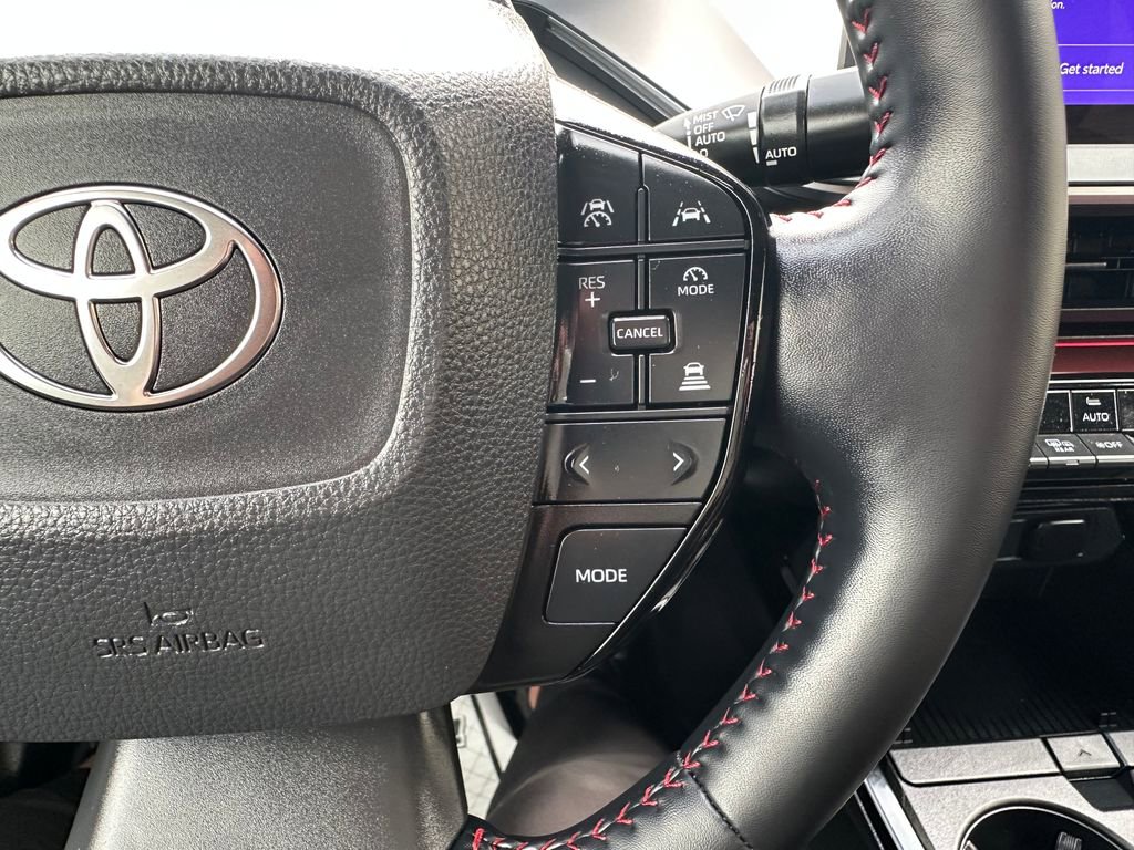 Used 2024 Toyota Prius Prime FWD image 4