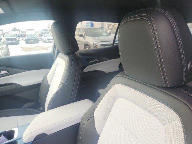 New 2026 Chevrolet Equinox EV LT image 10