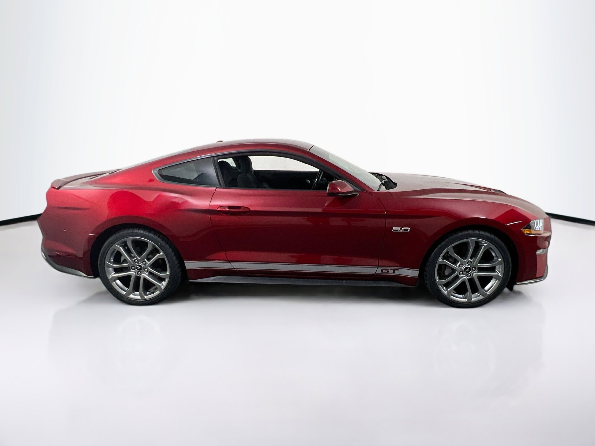 Used 2019 Ford Mustang GT image 4