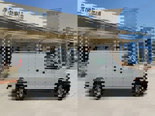 New 2026 Chevrolet Express 2500 w/ Driver Convenience Package RWD image 4
