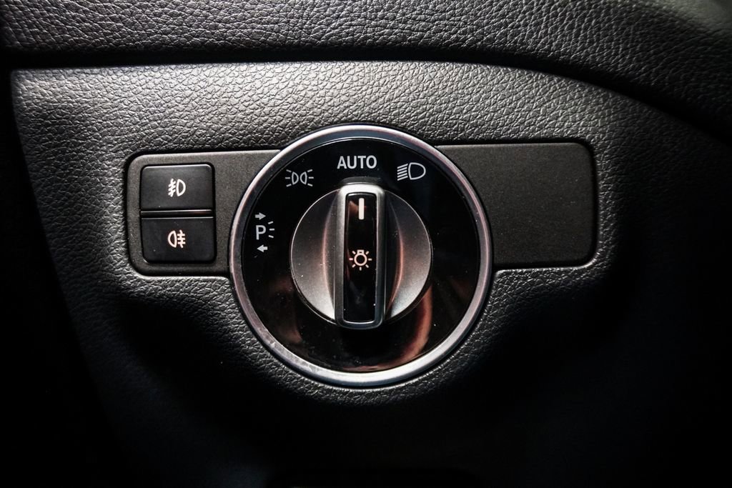 Used 2019 Mercedes-Benz GLA 250 image 26