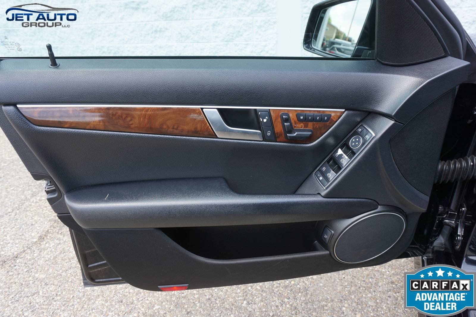 Used 2012 Mercedes-Benz C 300 4MATIC Sedan image 24