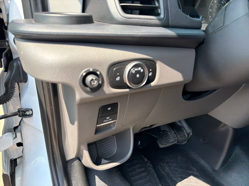 Used 2023 Ford E-Transit Medium Roof RWD image 14