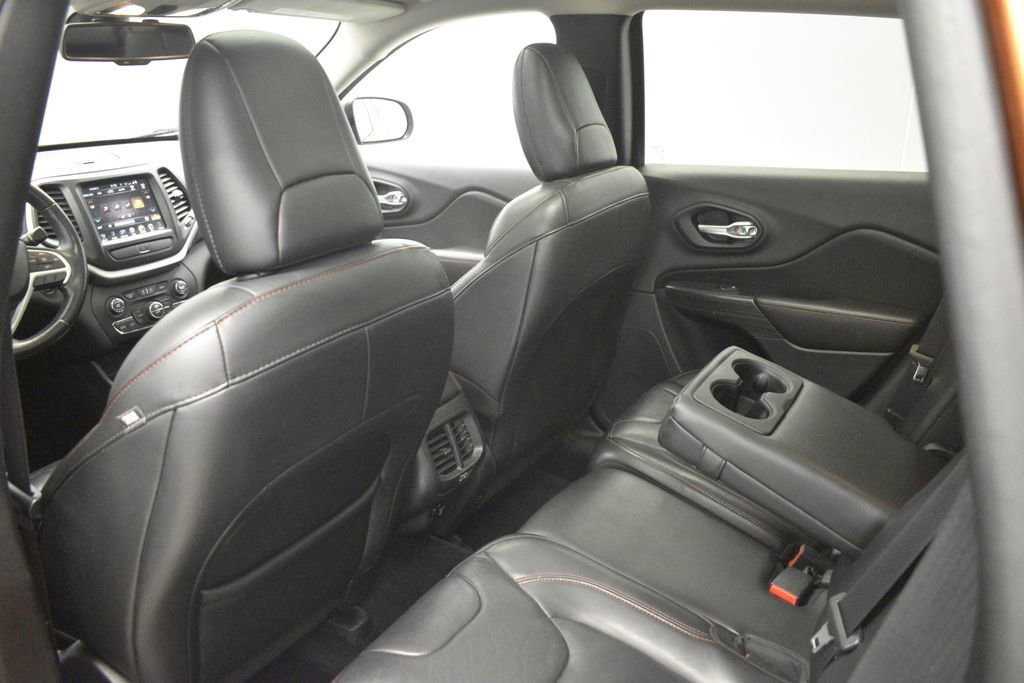 Certified 2016 Jeep Cherokee Trailhawk w/ Comfort/Convenience Group image 29
