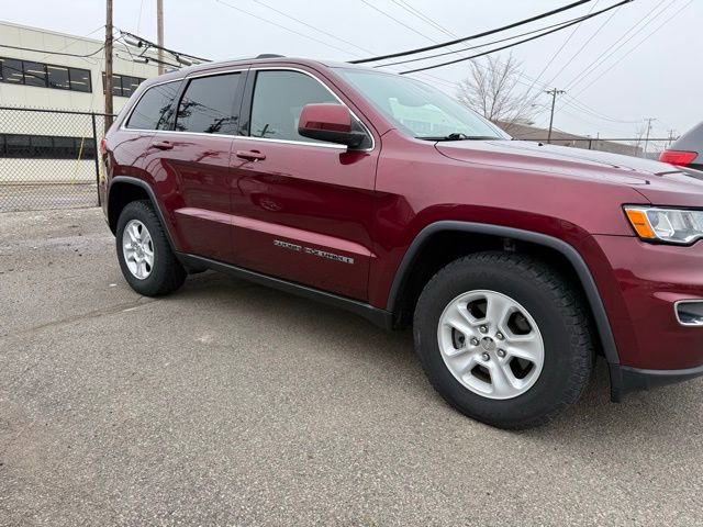 Used 2017 Jeep Grand Cherokee Laredo w/ Quick Order Package 23E image 12