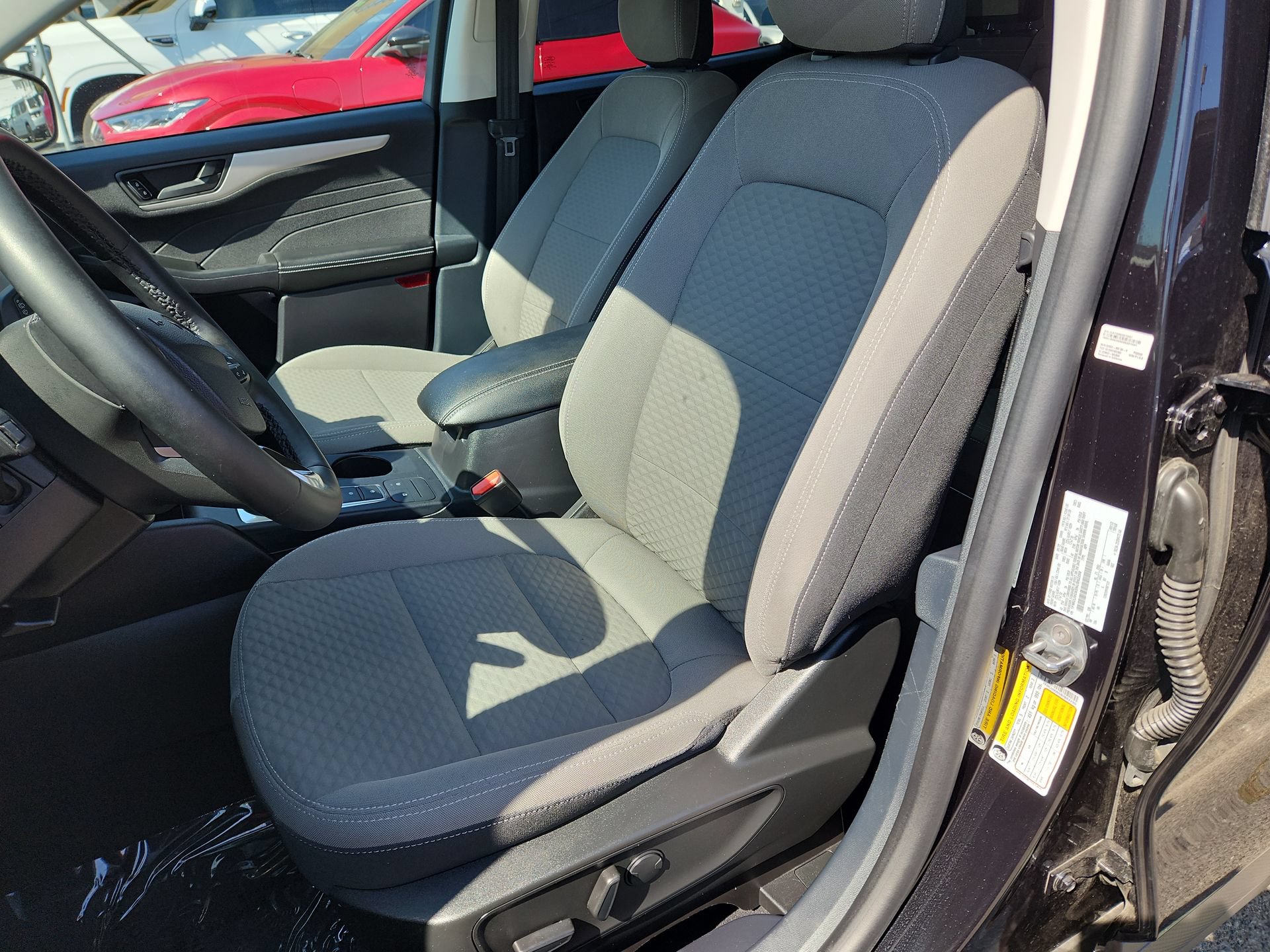 Used 2022 Ford Escape SE w/ Convenience Package FWD image 13