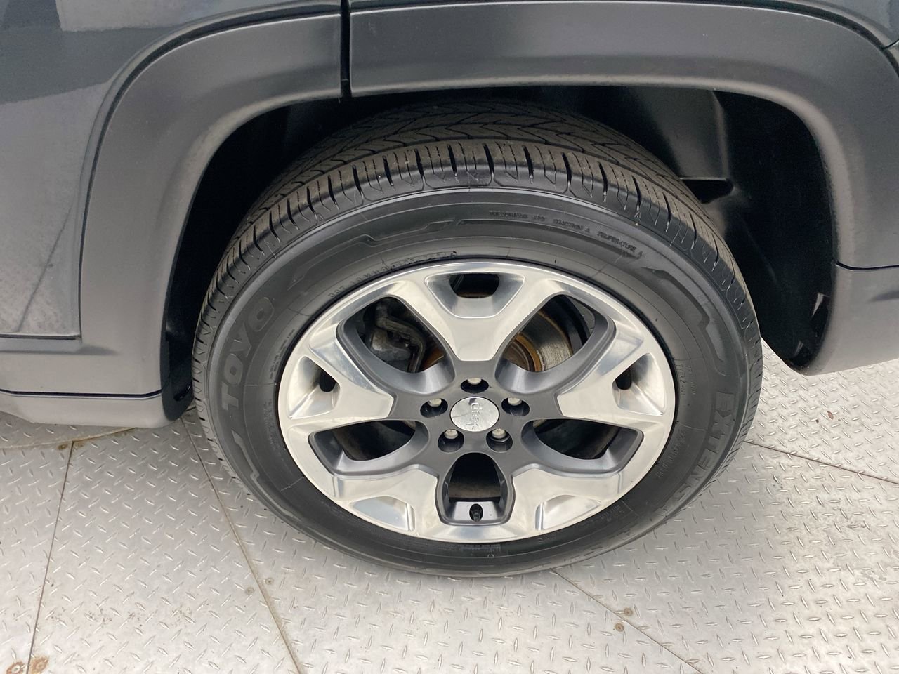 Used 2018 Jeep Compass Limited w/ Navigation Group AWD/4WD image 10