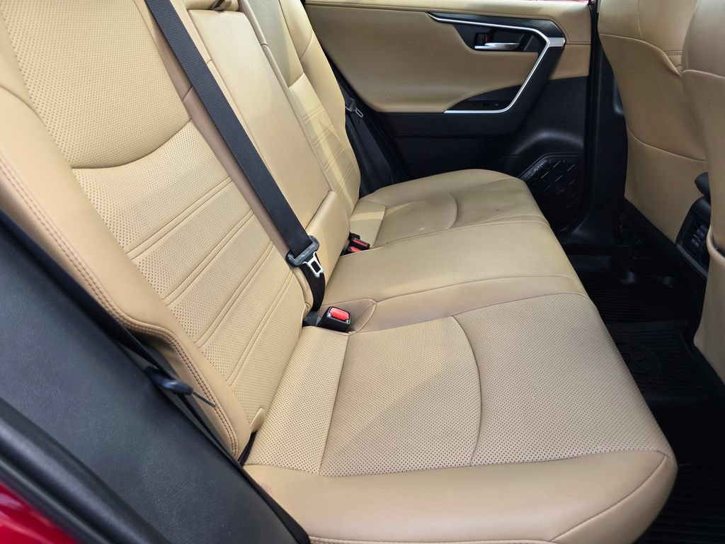 Used 2022 Toyota RAV4 Limited AWD/4WD image 15