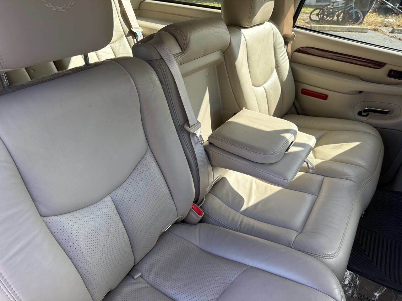 Used 2006 Cadillac Escalade AWD image 14