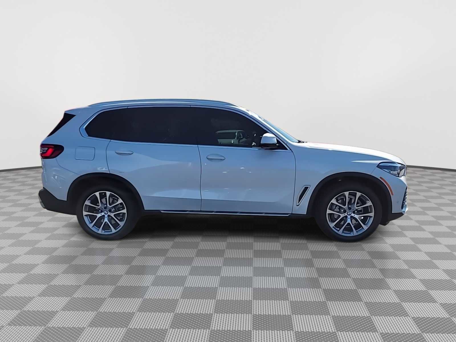 Used 2022 BMW X5 xDrive40i image 9