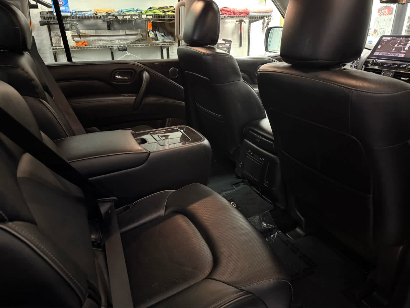 Used 2024 INFINITI QX80 Luxe w/ Cargo Package image 30