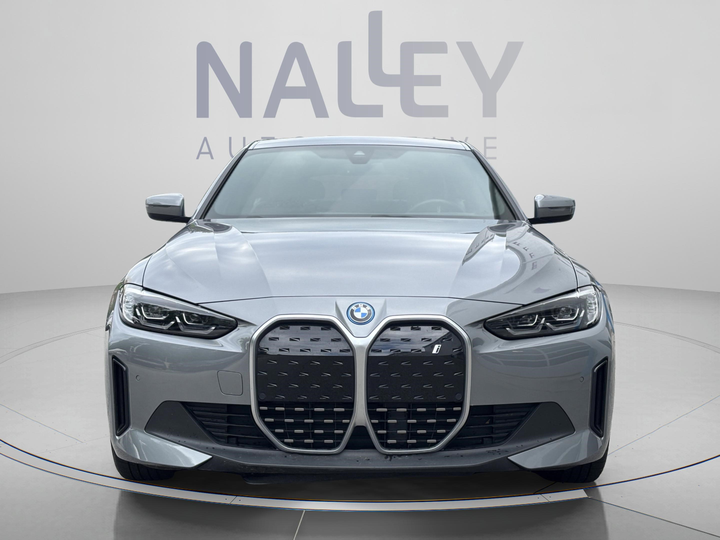 Used 2023 BMW i4 eDrive35 w/ Premium Package RWD image 9