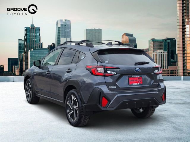 Used 2024 Subaru Crosstrek 2.0i Premium AWD/4WD image 3