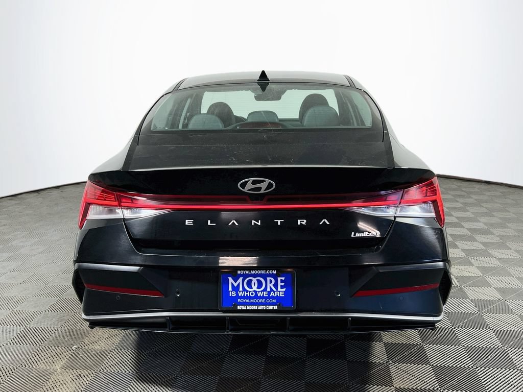 Used 2024 Hyundai Elantra Limited FWD image 6