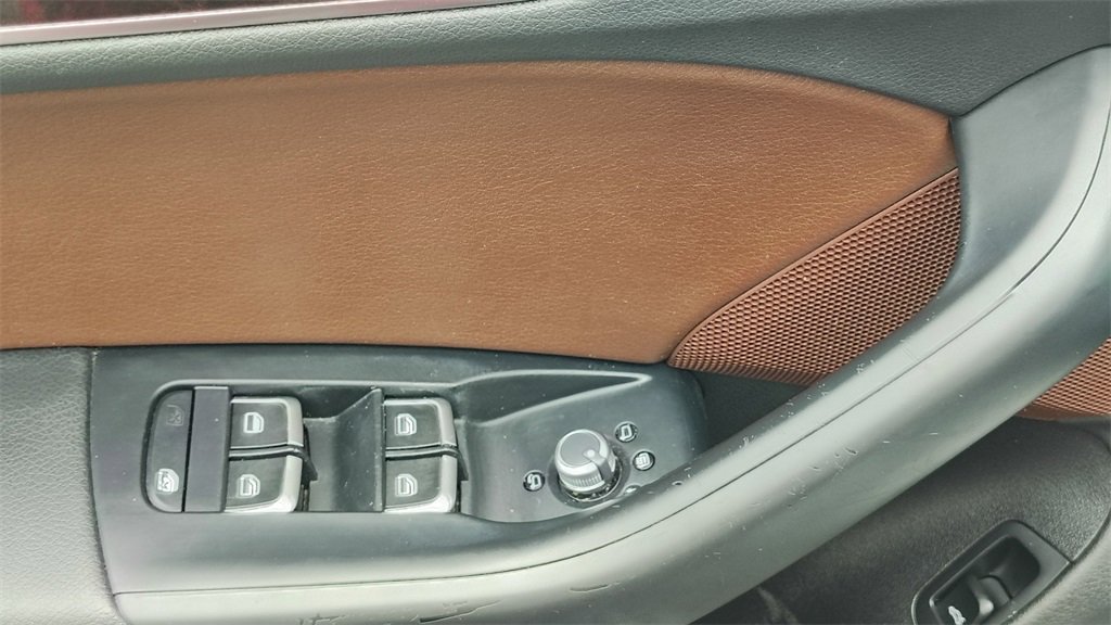 Used 2016 Audi Q3 2.0T Prestige w/ Prestige Package image 10