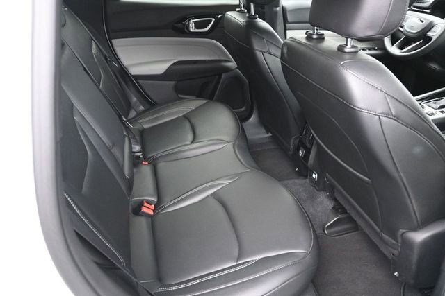 Used 2026 Jeep Compass Limited AWD/4WD image 25