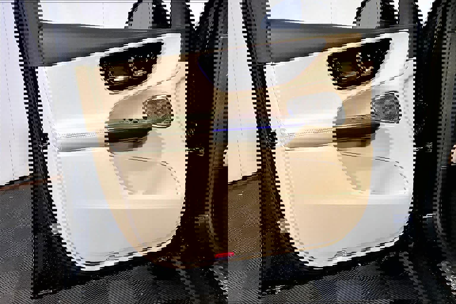 New 2026 Mercedes-Benz GLC 300 4MATIC image 11