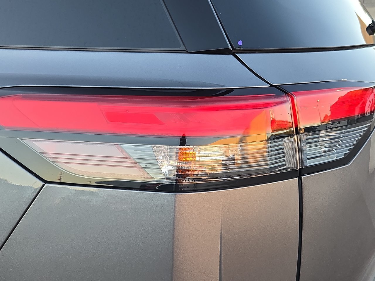 Certified 2025 Nissan Pathfinder SV FWD image 34
