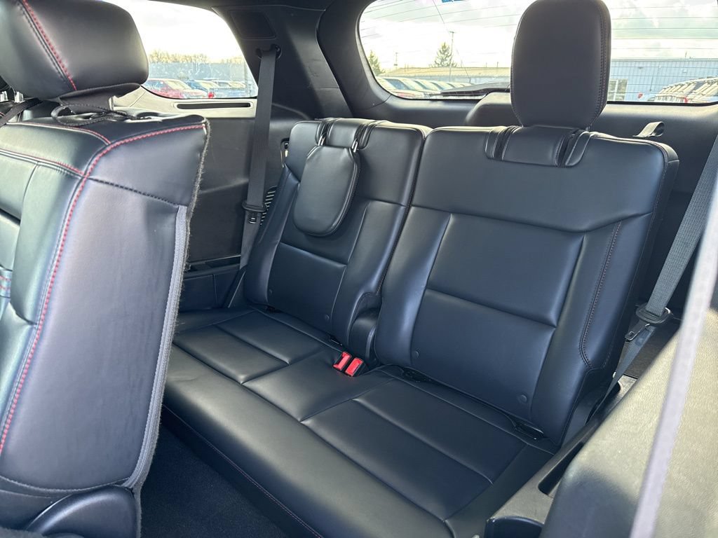Used 2025 Ford Explorer ST-Line w/ ST-Line Street Pack AWD/4WD image 20