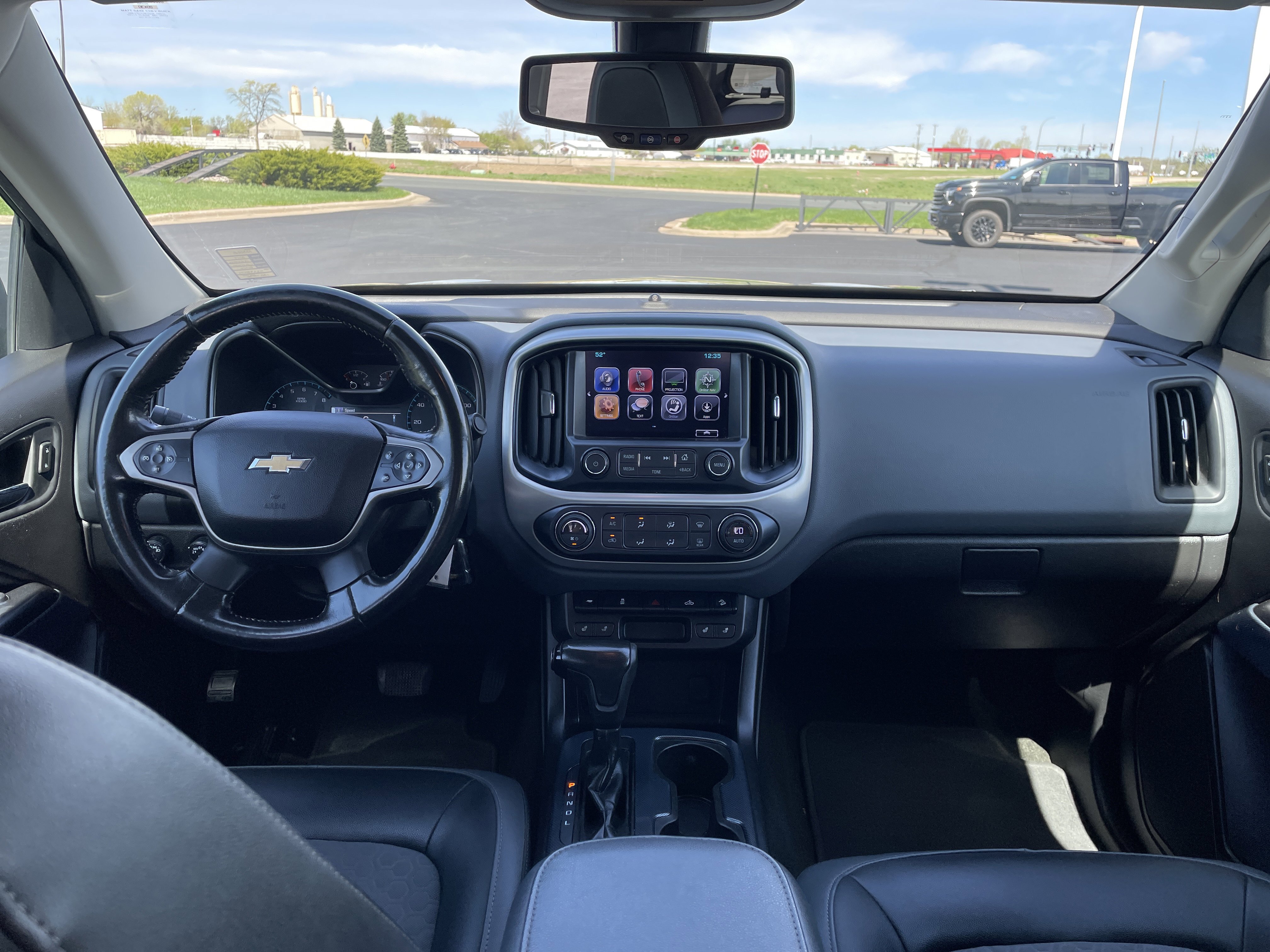 Used 2017 Chevrolet Colorado Z71 AWD/4WD image 17