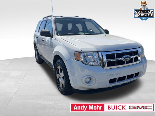 Used 2010 Ford Escape XLT AWD/4WD image 2