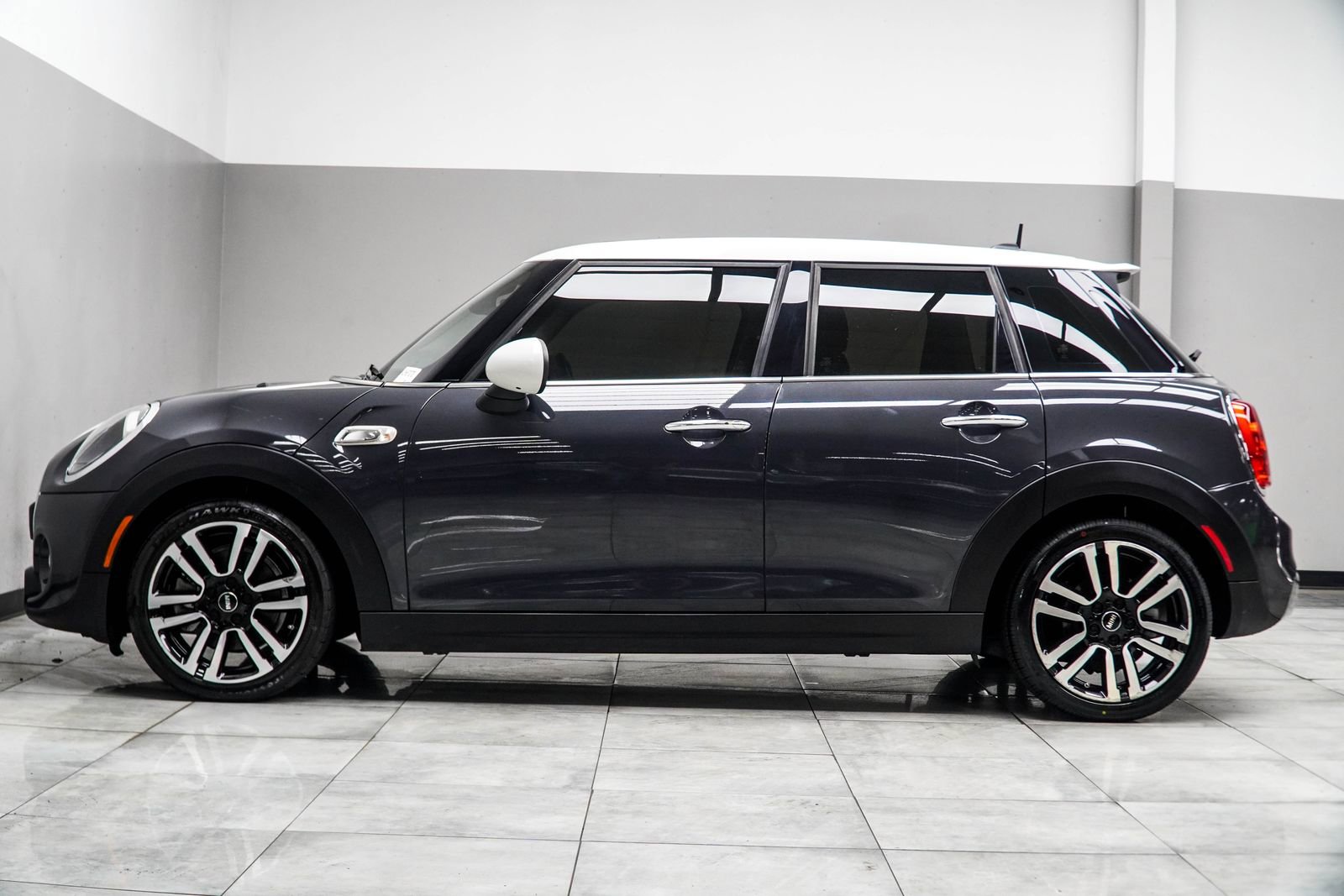 Used 2019 MINI Cooper S FWD image 9