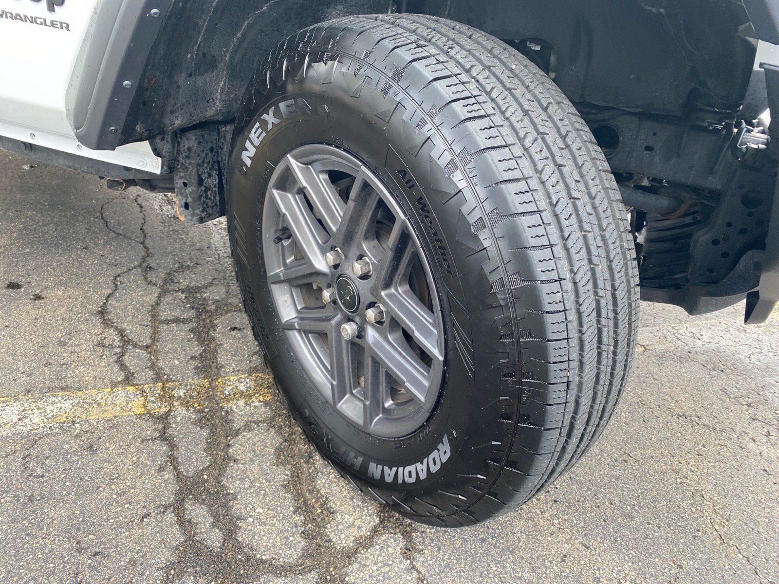 Used 2025 Jeep Wrangler Sport AWD/4WD image 26