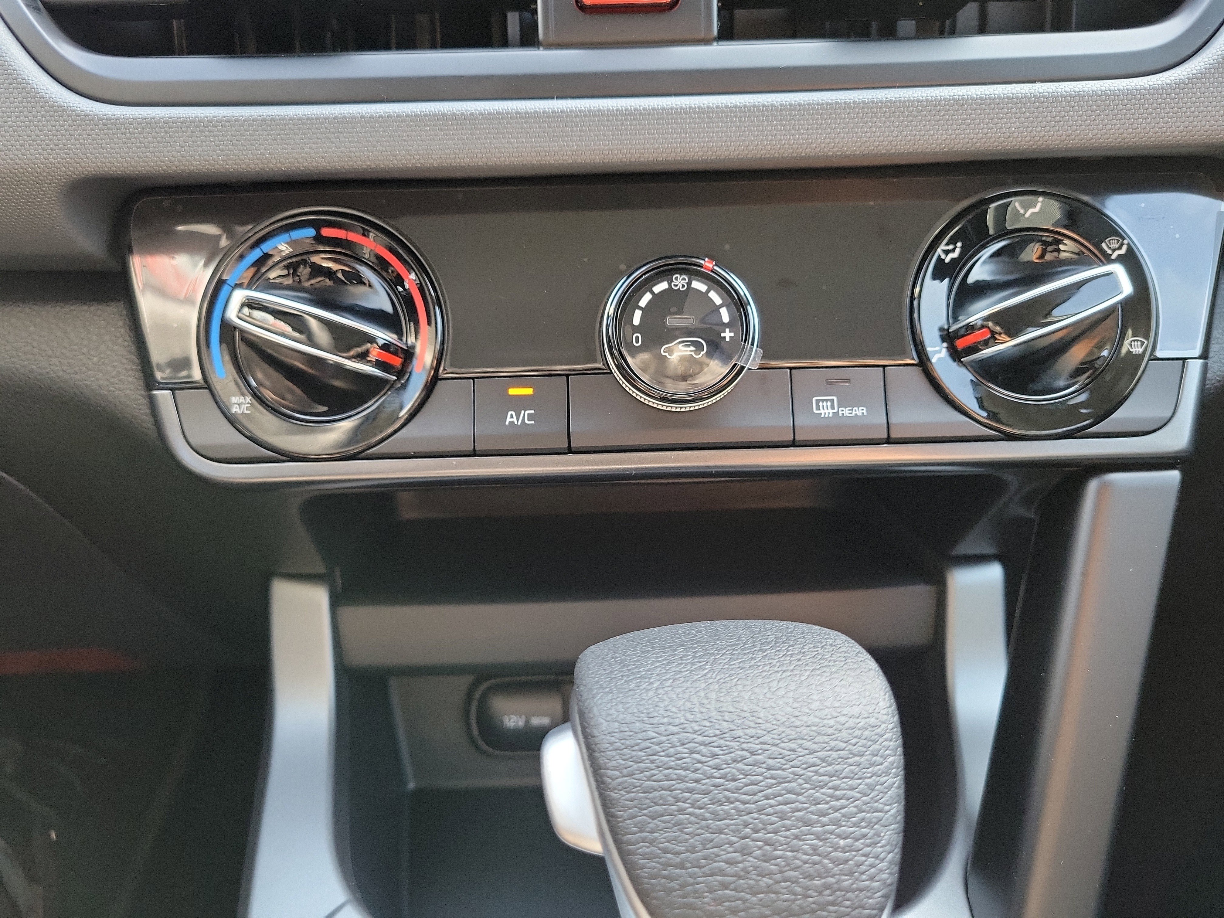 New 2026 Kia Seltos LX image 28