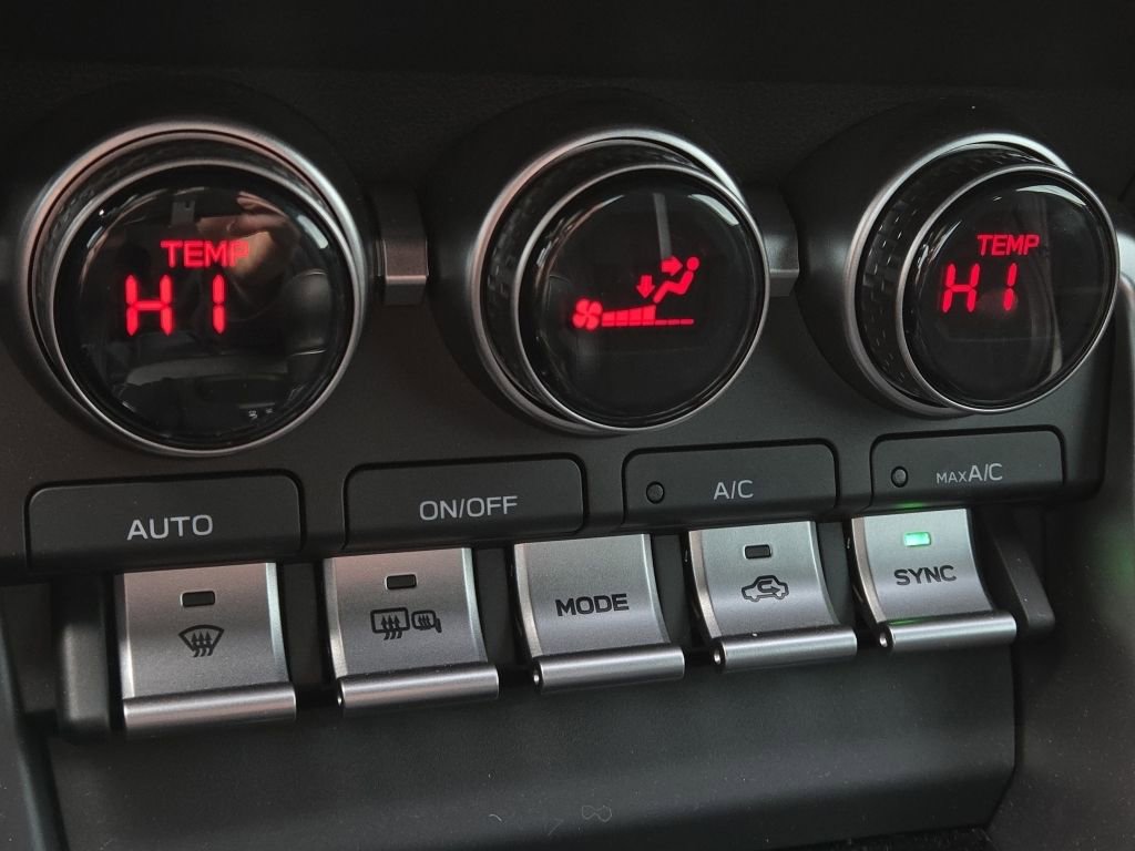 Used 2023 Toyota GR86 Premium w/ ALL Weather Mat Package (TMS) RWD image 6