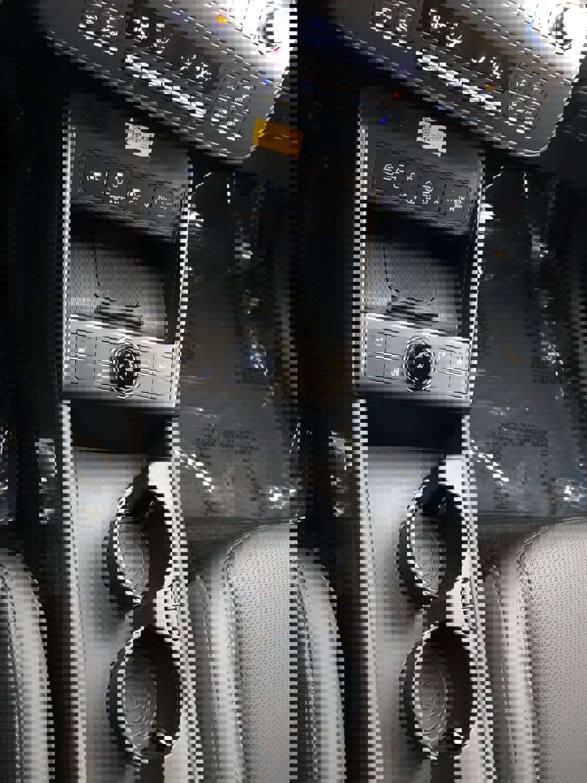 New 2026 Hyundai Kona SEL Premium image 24