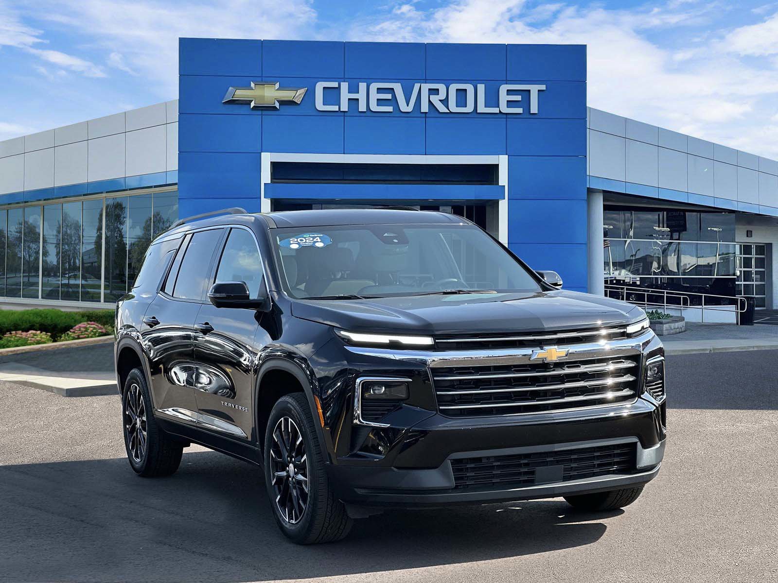 Certified 2024 Chevrolet Traverse LT w/ Trailering Package