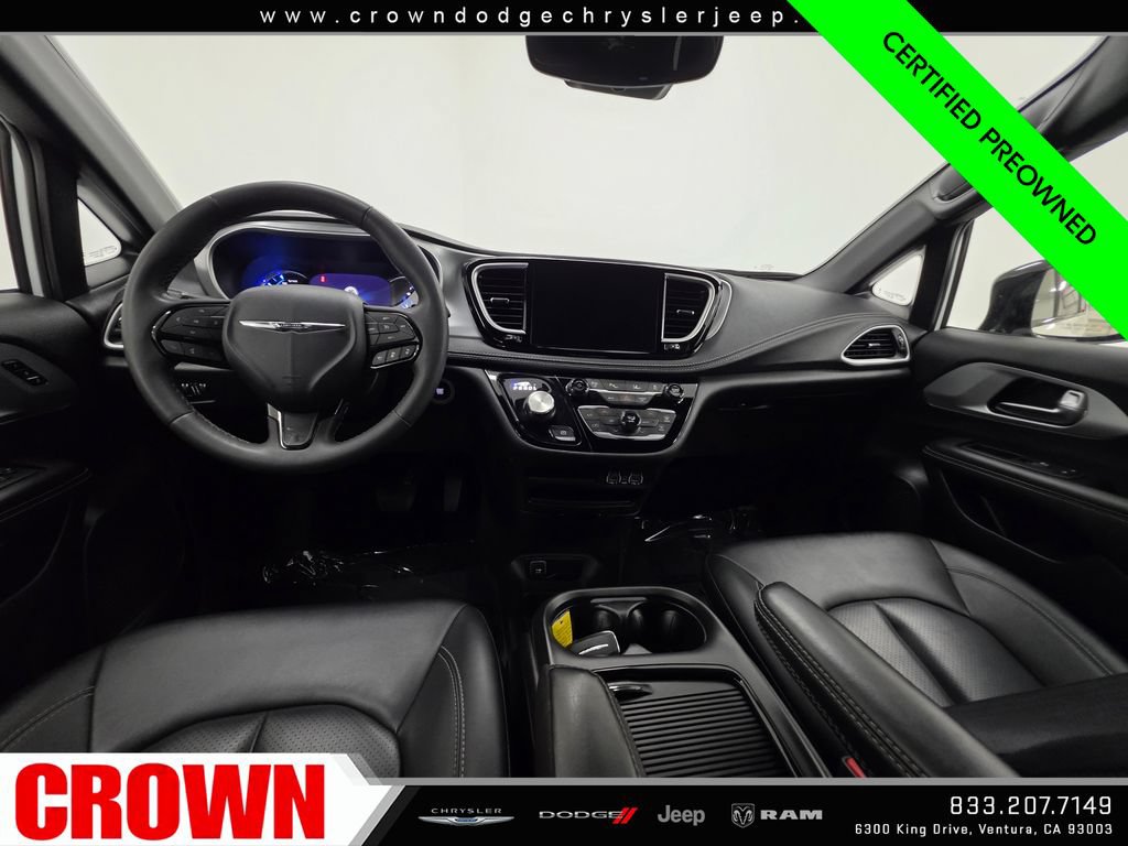 Certified 2024 Chrysler Pacifica Limited FWD image 19
