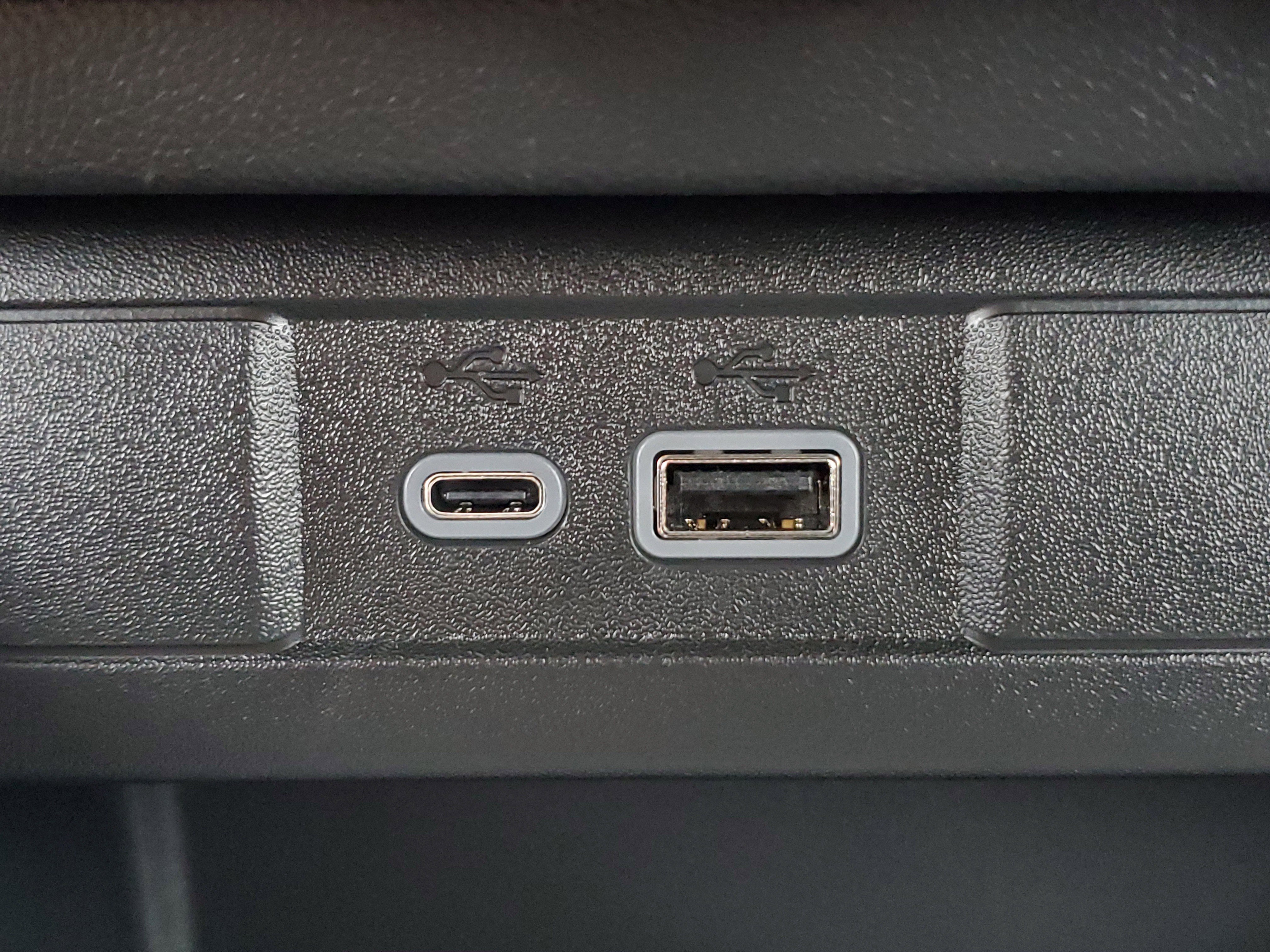 New 2025 GMC Canyon Elevation w/ Convenience Package image 30