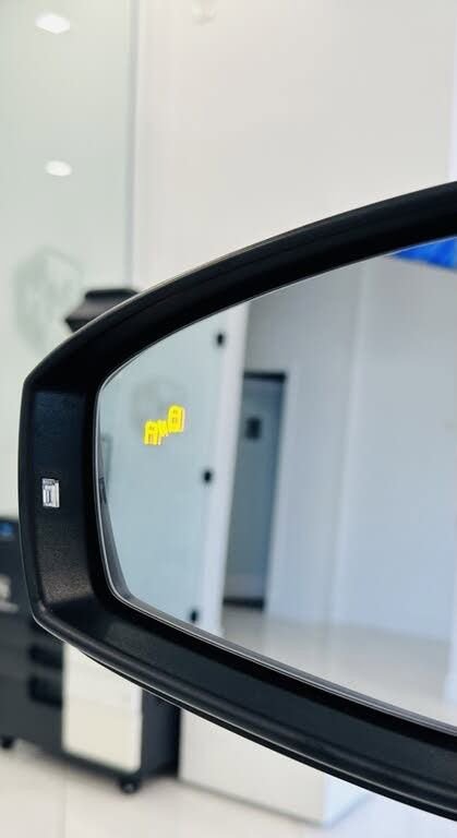 Used 2019 Volkswagen Tiguan SE w/ Panoramic Sunroof Package image 27