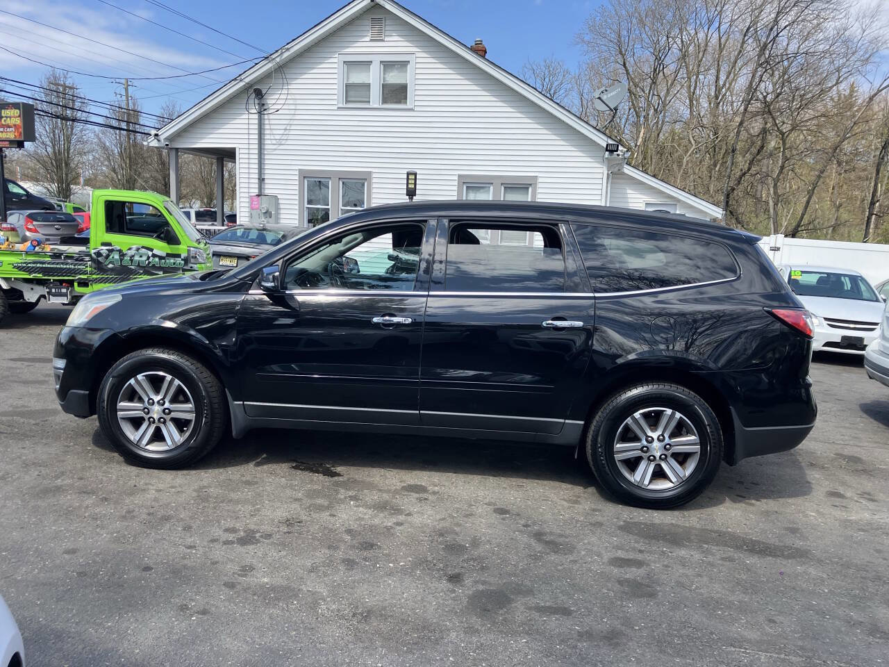 Used 2016 Chevrolet Traverse LT image 9