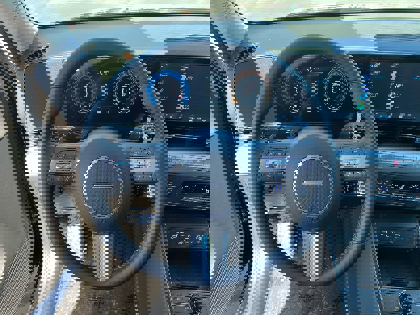 New 2026 Hyundai Kona SEL Premium image 34