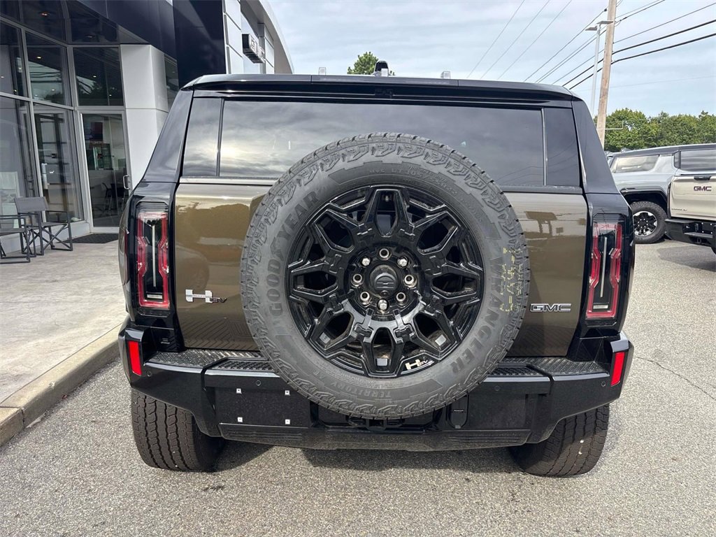 New 2026 GMC Hummer EV SUV image 3