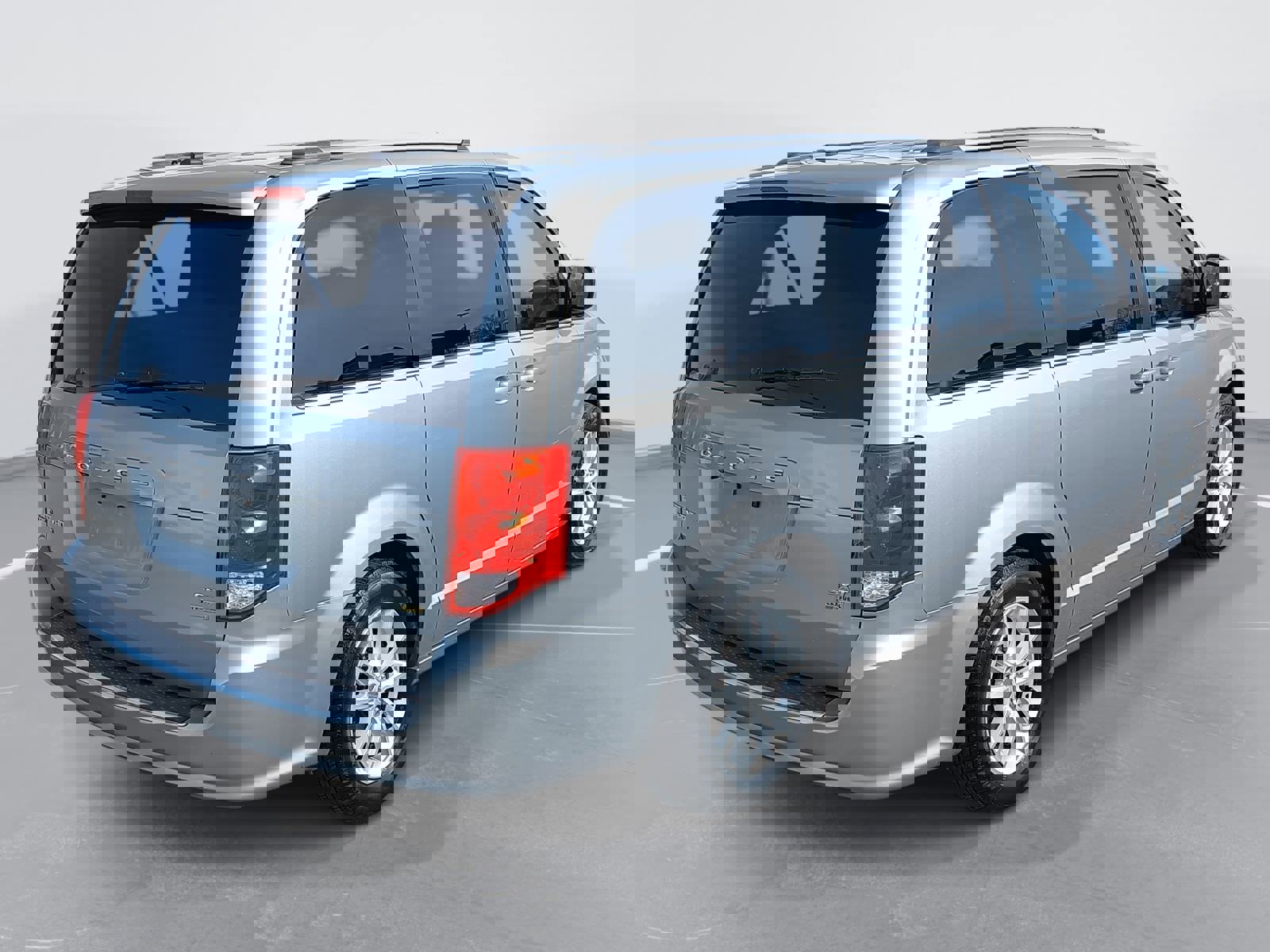 Used 2019 Dodge Grand Caravan SXT image 5