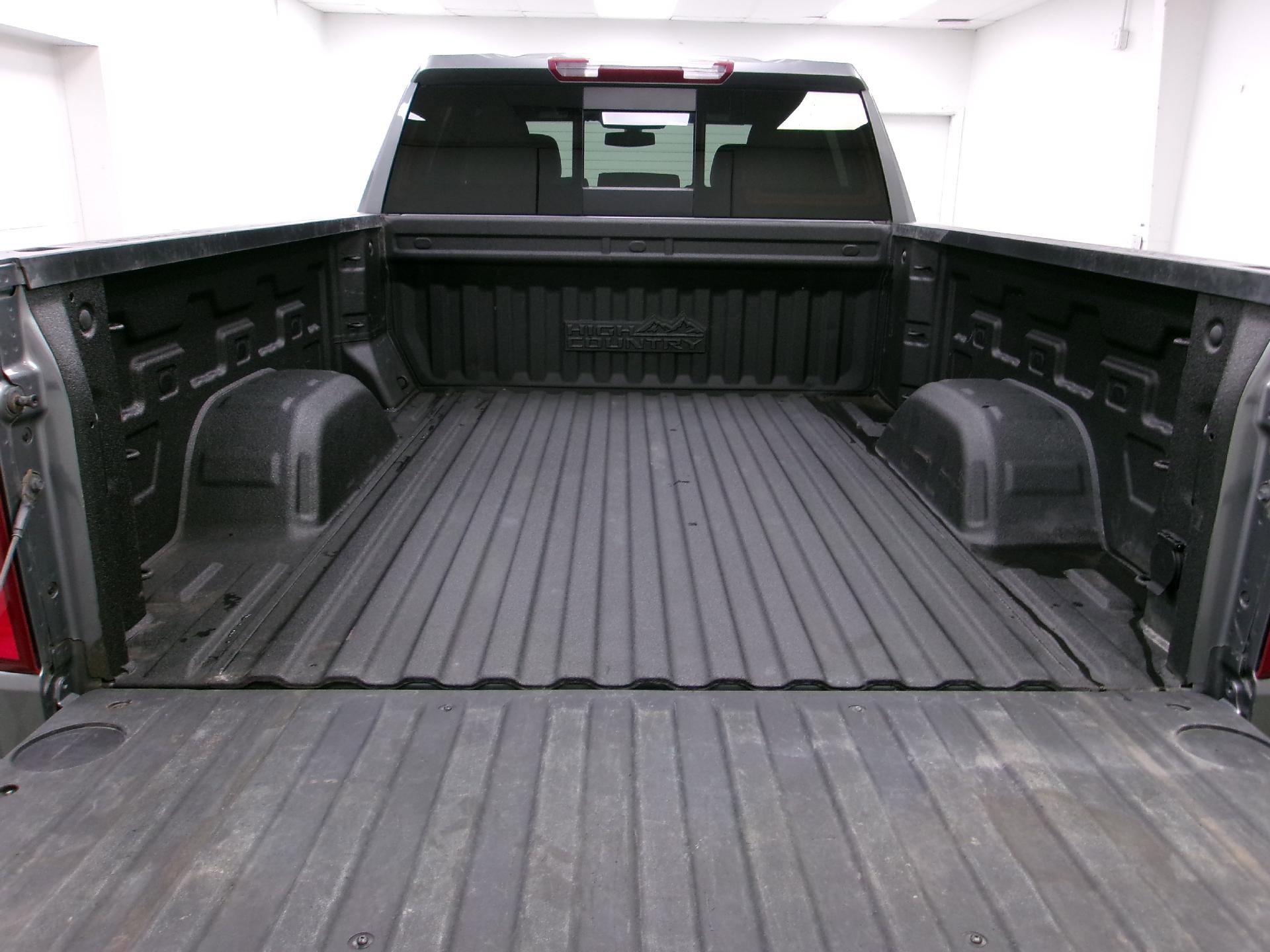 Certified 2022 Chevrolet Silverado 1500 High Country w/ Z71 Off-Road Package image 10