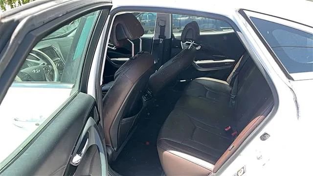 Used 2013 Hyundai Azera FWD image 7