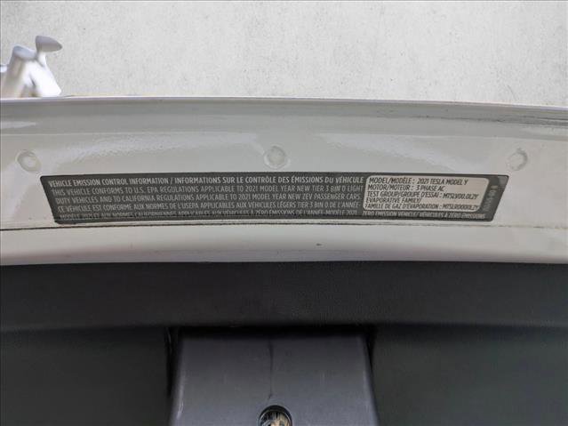 Used 2021 Tesla Model Y Long Range image 25