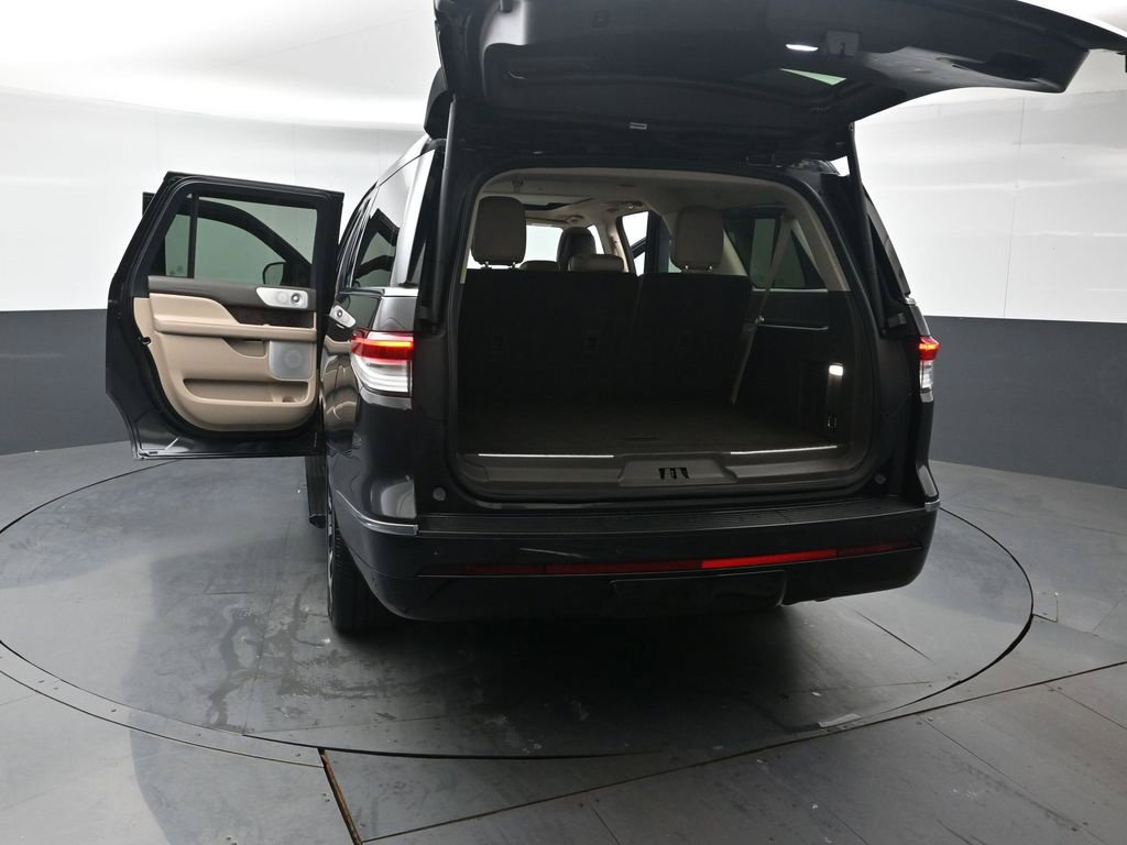 Used 2022 Lincoln Navigator L Reserve AWD/4WD image 49