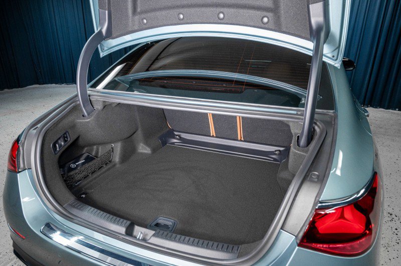 New 2026 Mercedes-Benz E 350 Sedan image 6