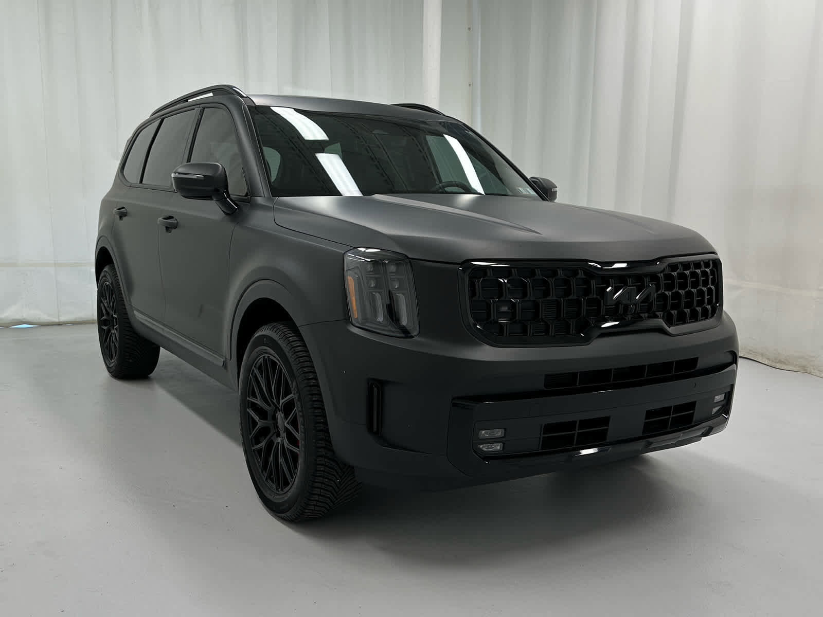 Used 2025 Kia Telluride SX Prestige X-Line AWD/4WD image 2
