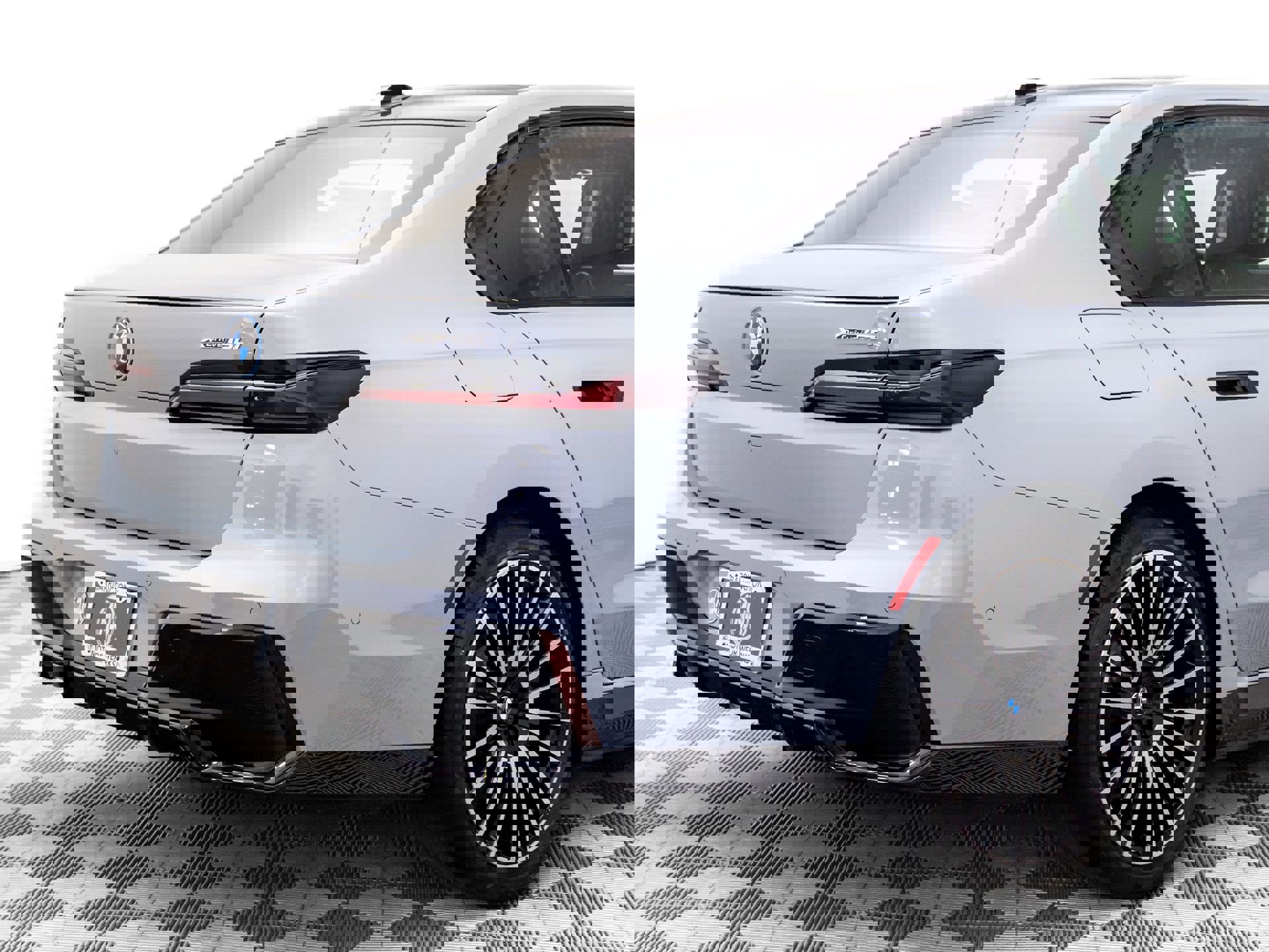 New 2026 BMW i7 xDrive60 w/ Executive Package image 37