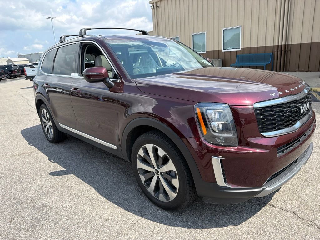 Used 2022 Kia Telluride EX w/ EX Premium Package FWD image 5
