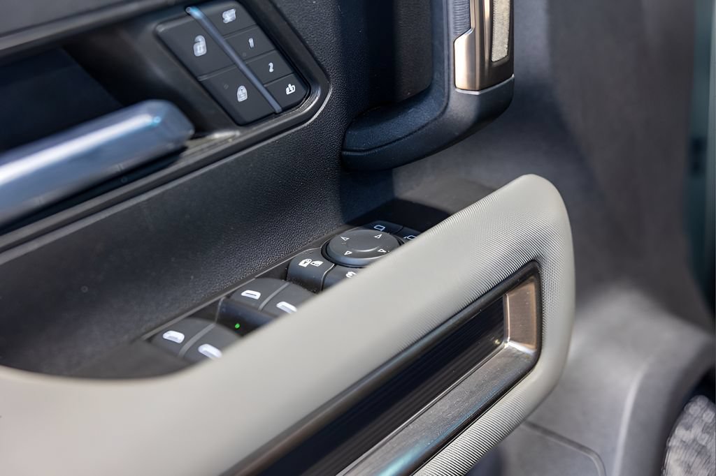 Used 2024 GMC Hummer EV 3X AWD/4WD image 38