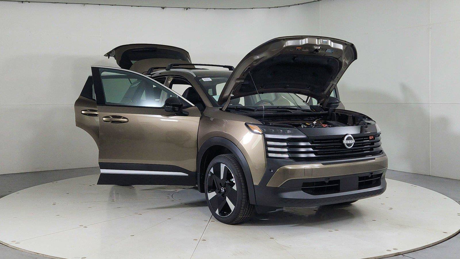 Used 2026 Nissan Kicks SR w/ Illumination Package AWD/4WD image 9