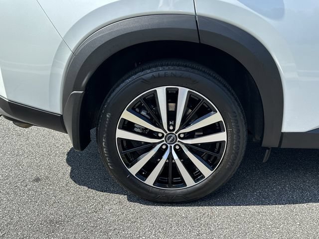 Certified 2025 Nissan Pathfinder Platinum AWD/4WD image 19